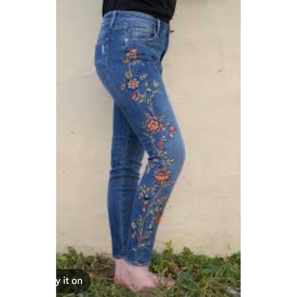 Driftwood Jackie Floral Embroidered Skinny Jeans Medium Wash Blue W26 L28 - Picture 1 of 3